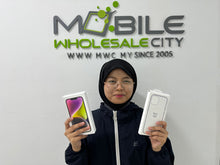 Load image into Gallery viewer, Apple iPhone - Ansuran Bulanan - Beli Sekarang Bayar Kemudian
Pelan Ansuran EasyPay Kad Debit - Cara Lebih Bijak Untuk Membuat Bayaran Bagi Pembelian Yang Anda Benar-Benar Inginkan
Tanpa Deposit, Tanpa Kad Credit
Beli Apa-Apa* Sahaja, Di Mana-Mana Jual
Nikmati Tempoh Ansuran Daripada 12, 24 Dan 36 Bulan
Pelan Ansuran Hanya Boleh Digunakan Untuk Urusan Pembelian Seperti Telefon Bimbit, Kamera, Aksesori Kereta, Komputer, Alatan Elektronik & Elektrik, GPS, Optik, Produk Kecantikan & Kesihatan, Kelengkapan Rum