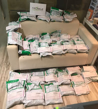 Load image into Gallery viewer, Apple 20W USB-C Power Adapter