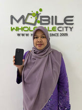 Load image into Gallery viewer, Pelan Ansuran Sistem Potongan Gaji Angkasa | Apple iPhone 17 Pro Max Series [256GB • 512GB • 1TB]
