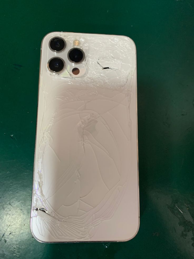 Broken Iphone 12 Pro White Iphone 12 Pro Back Glass Replacement