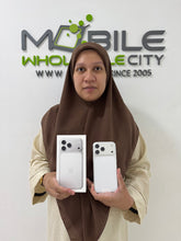 Load image into Gallery viewer, [Go Atome — Moby PayLater] Apple iPhone 16e | Pelan Ansuran Layak Untuk Semua – Termasuk CTOS Blacklist – Tanpa Documents ✅
