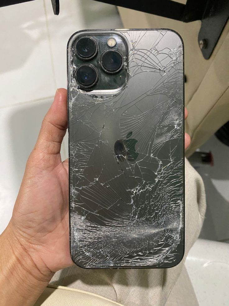 Apple iPhone Back Glass Damage Replacement [Express 30 Minutes Fix Time]