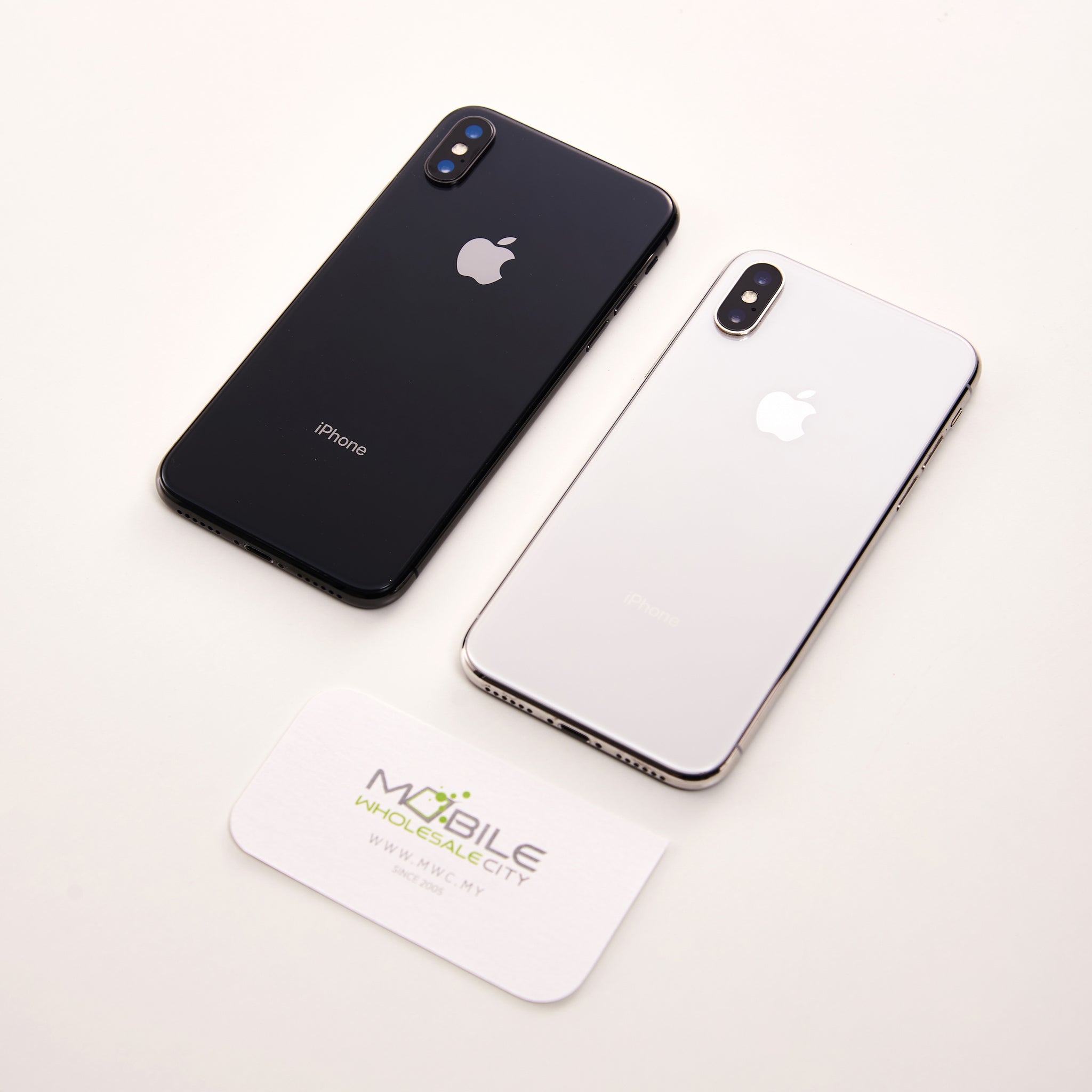iPhoneX x 2台 Apple iPhone X ホワイト・ブラック 2台セット